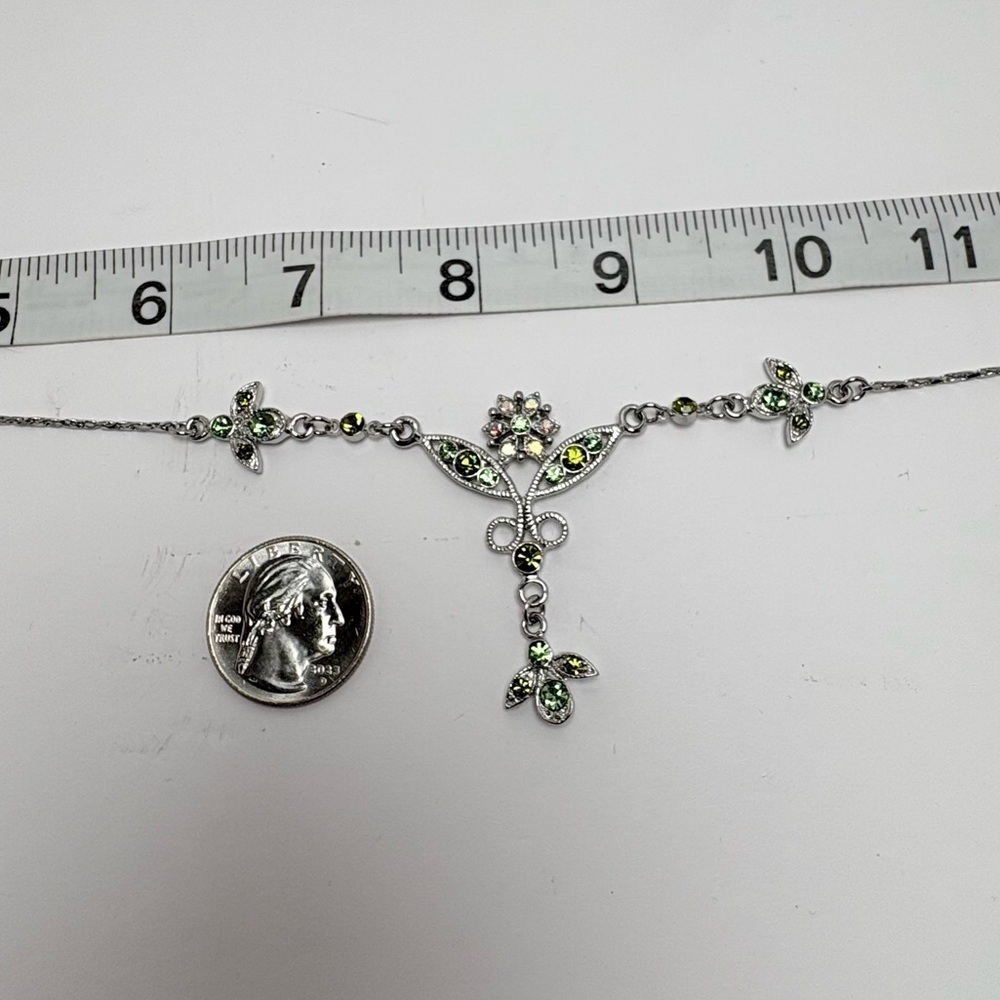 Gorgeous Silver Tone Necklace With Green and Clear Rhinestones - Picture 8 of 8